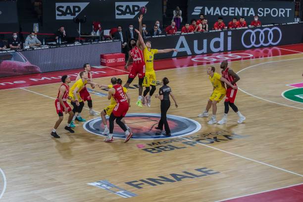 潜在变数与 潜在变数与