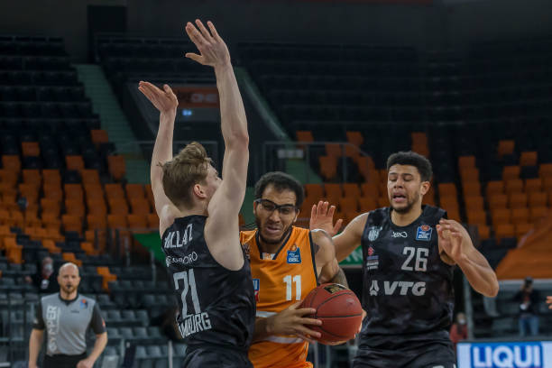 国际赛事中 国际赛事中