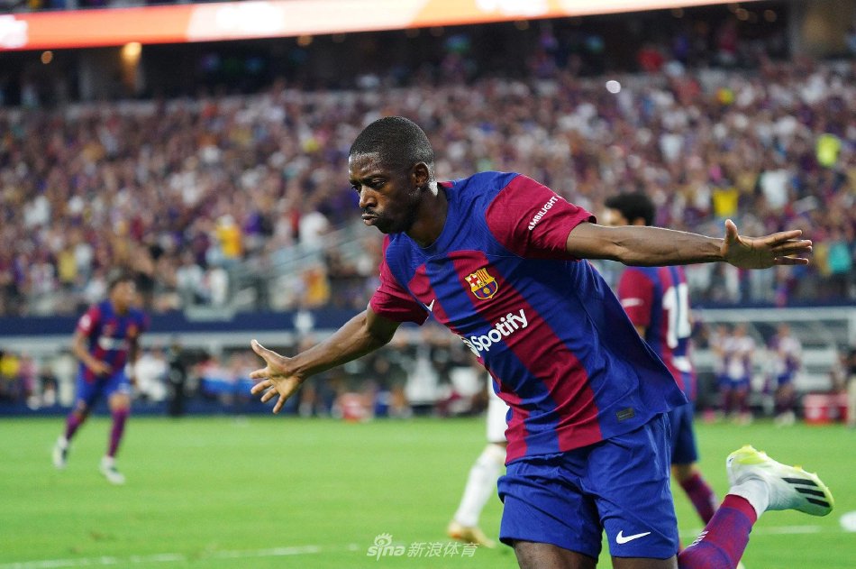 法国中场大 法国中场大